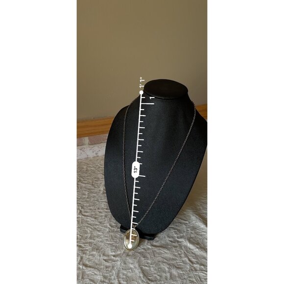 Vintage Angel Cherub Cameo Pendant Necklace With Gold-Tone Chain - Picture 12 of 14